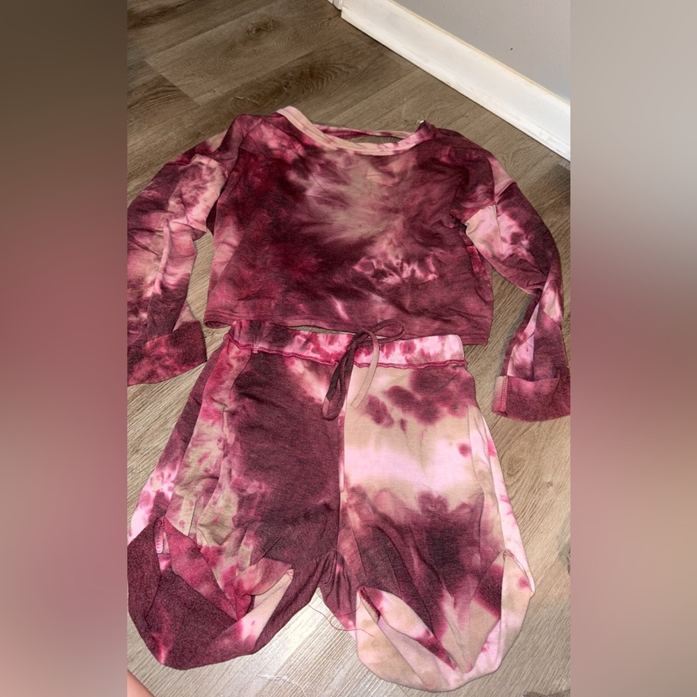 Symphony wine/sand, two piece lounge set